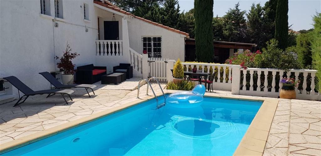 Villa T3 à 10' de Cassis - Piscine privée et cuisine d'été extérieure Carnoux-en-Provence Extérieur photo
